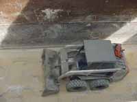 Figure 10: Front-end loader in barge hold