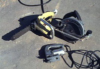 Figure 51: Portable power tools must be grounded or double insulated