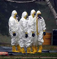 Figure 13: Workers with appropriate foot protection (e.g., rubber boots)