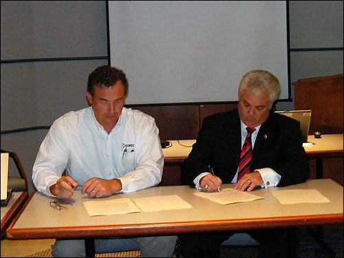 (L to R) Bob Kunz, Safety Director for Dimeo Construction and Chair of the SAFER development committee and Patrick Griffin, Area Director, Region I, Providence, Rhode Island Area Office, USDOL-OSHA, At the alliance signing on October 1, 2008.