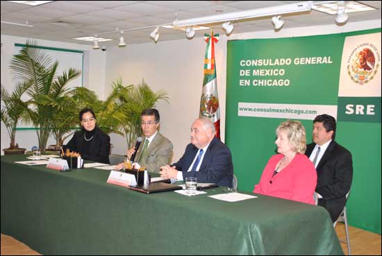 (Seated L to R) Iona Navarete Pellicer, Counsel for the Protection Department; Manuel Rodriguez Arriaga, Consulate General of Mexico; Michael Connors, OSHA Region V Regional Administrator, USDOL-OSHA; Diane Turek, Area Director, Region V, Chicago North Area Office, USDOL-OSHA; Luis Garcia, Compliance Officer, Region V, Chicago North Area Office, USDOL-OSHA. Consulate General of Mexico in Chicago Alliance signing on May 11, 2010.