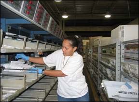 After - Moving heavy volume mail to the middle bin results in less bending